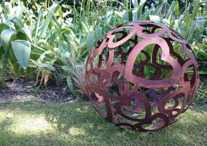 屋外の無作法な現代概要大きいリングCortenの鋼鉄金属の芸術の彫刻