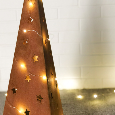 500mmのクリスマスの金属の庭はLEDが付いているCortenの庭の装飾を飾る