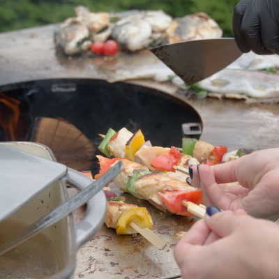 BBQの屋外の調理のための前に錆びたCortenの鋼鉄火ピット