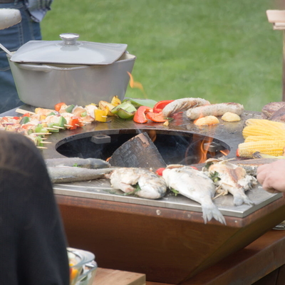 BBQの屋外の調理のための前に錆びたCortenの鋼鉄火ピット