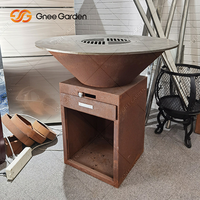 屋外の調理BBQのグリルの頑丈で旧式な火ピットのCortenの金属のバーベキュー