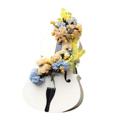 屋外の庭の芝生の装飾のための鉄のチェロの楽器の彫刻