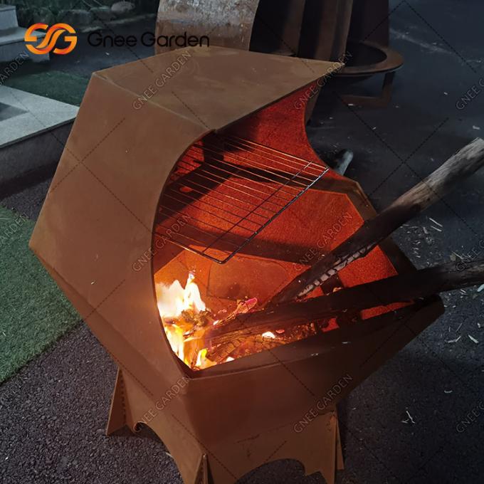 屋外のCortenの鋼鉄金属の火ピットのバーベキューのグリルBbqのブレジャ グリル