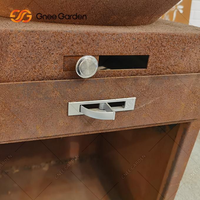 木製の非常に熱いCorten鋼鉄屋外BBQのテーブル・ファイア ピットのバーベキューのグリルの木炭Bbqの働きスタッフ
