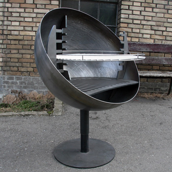 屋外の調理は屋外の大きいCortenの鋼鉄火ピットの火ボールBBQのグリルを焼く