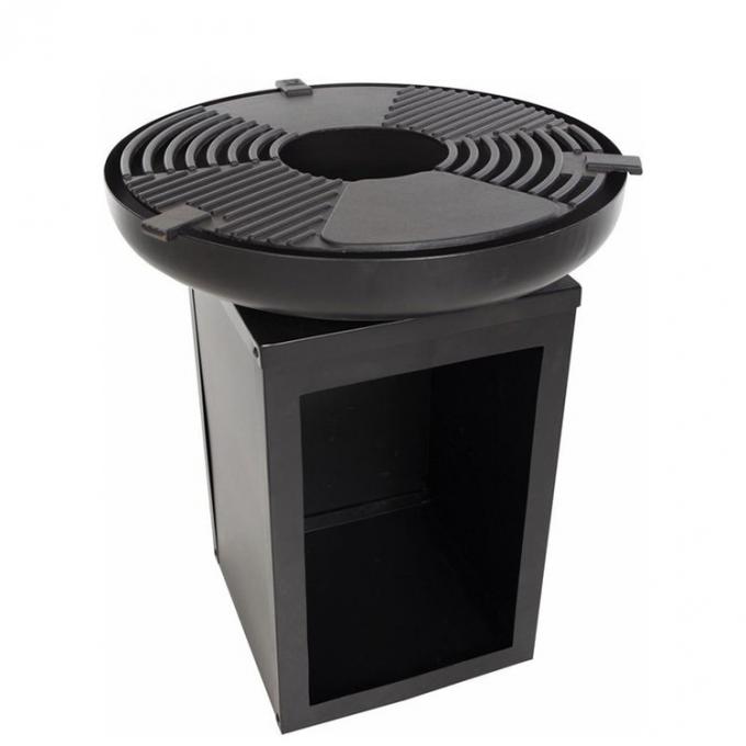 屋外の携帯用黒く小さいバーベキューのストーブの木炭BBQのグリルのテラス キャンプBBQは焼く