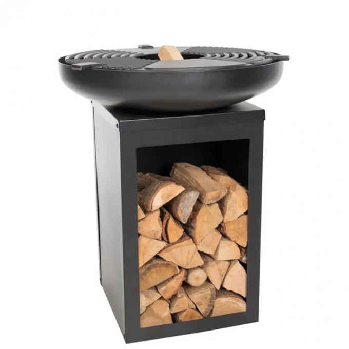 屋外の携帯用黒く小さいバーベキューのストーブの木炭BBQのグリルのテラス キャンプBBQは焼く