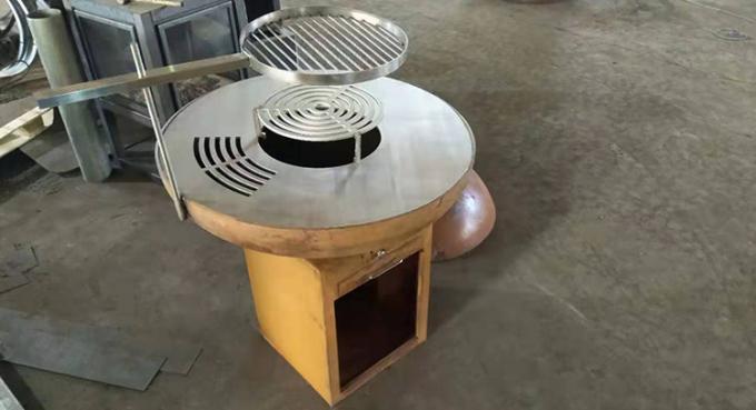 現代木炭使用を調理する屋外の台所BBQのための錆ついた終わりのCortenの鋼鉄火ピット